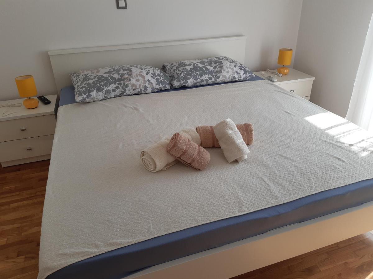 Apartmani Frano Vodice Eksteriør billede